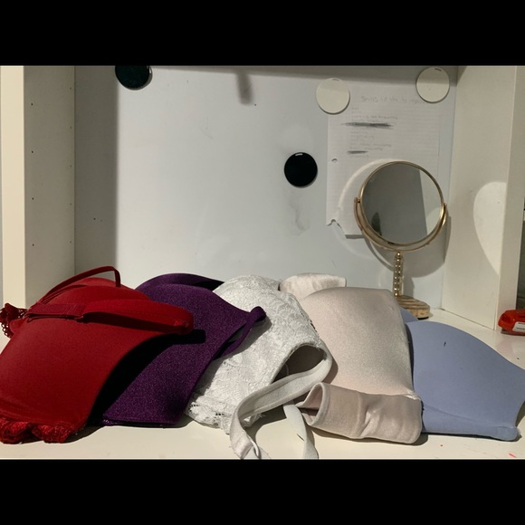 5 bras - Picture 2 of 14